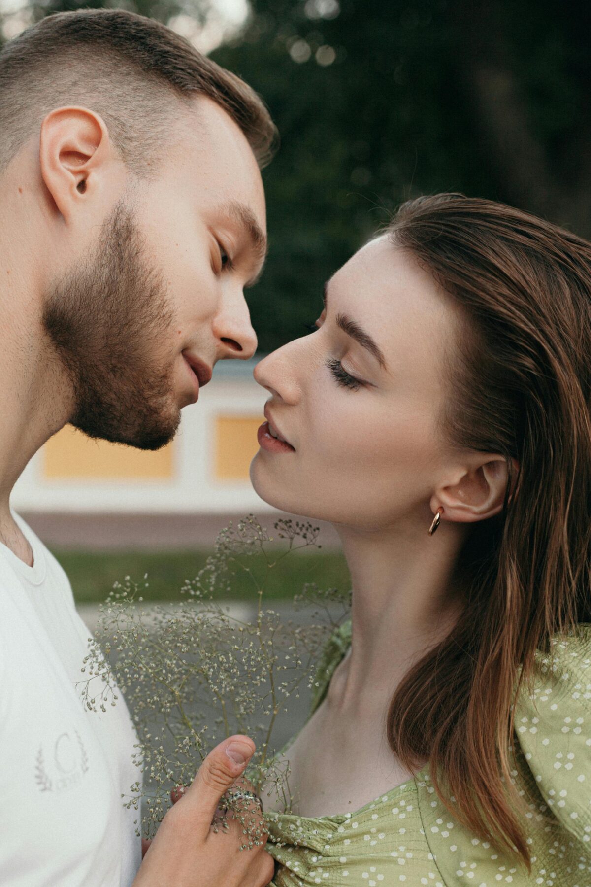 intimacy emotional connection between couples